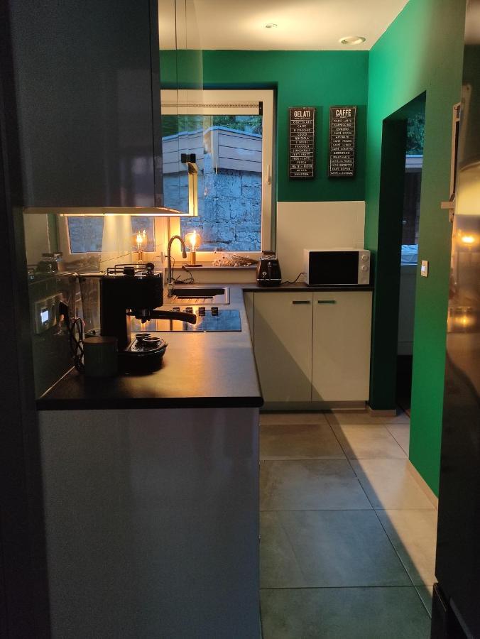 Gite A L'Ombre Du Clocher Avec Jacuzzi Et Sauna Privatifs Celles  Exteriér fotografie