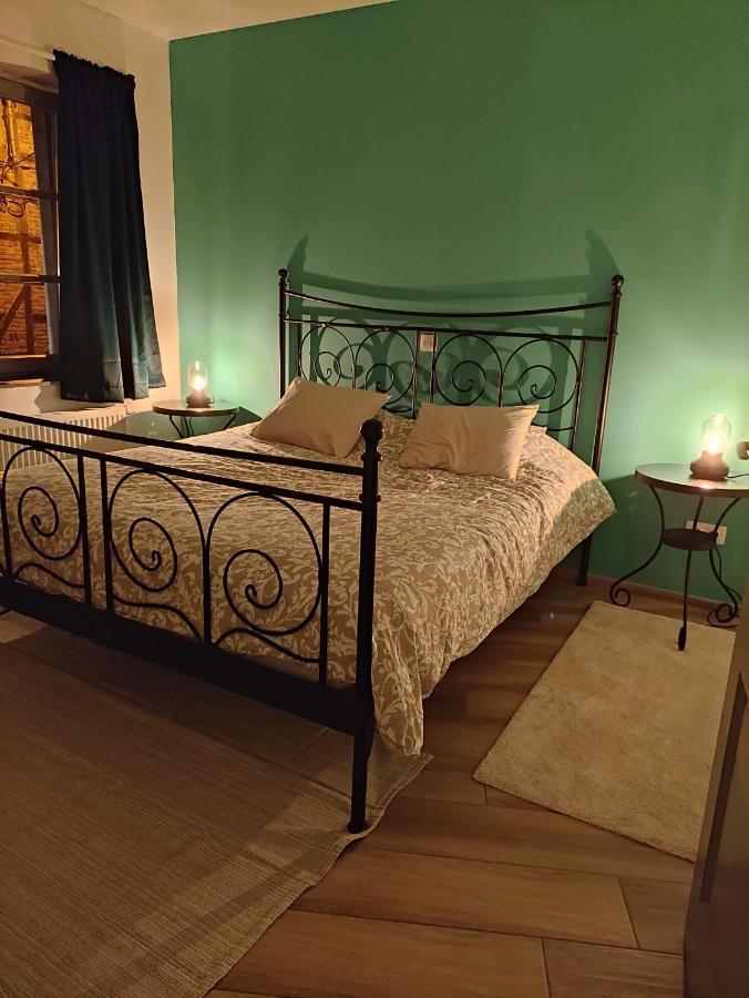 Gite A L'Ombre Du Clocher Avec Jacuzzi Et Sauna Privatifs Celles  Exteriér fotografie