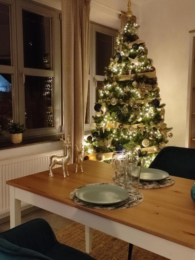 Gite A L'Ombre Du Clocher Avec Jacuzzi Et Sauna Privatifs Celles  Exteriér fotografie